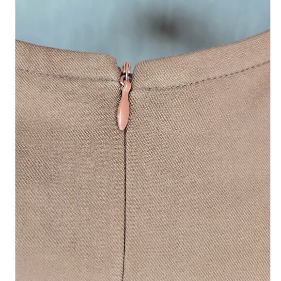 Beautiful Vintage Brown Pencil Dress Cheetah fabric buttons - Picture 8 of 9